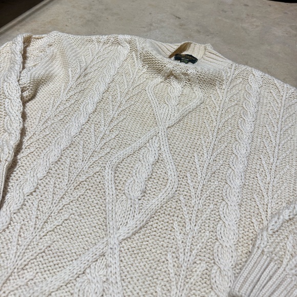 Donegal Irish 100% Wool Sweater Men’s L Cream Cable Knit Fisherman Fair Isle - Picture 4 of 7